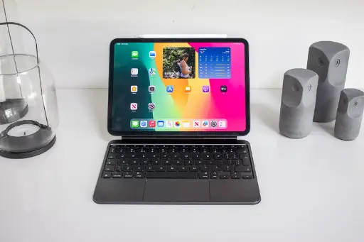 MAGIC KEYBOARD IPAD PRO 11" M4